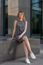 Monochrome Geometric Sleeveless Sheath Dress - Image 3
